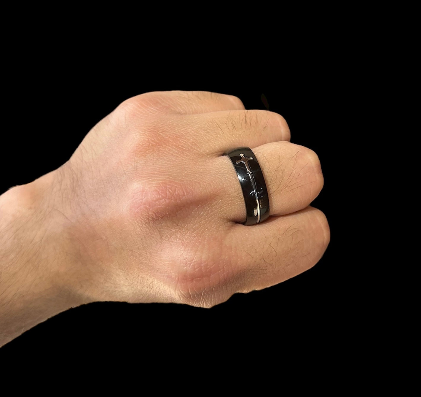 Anillo Negro Redondo Cruz Plata