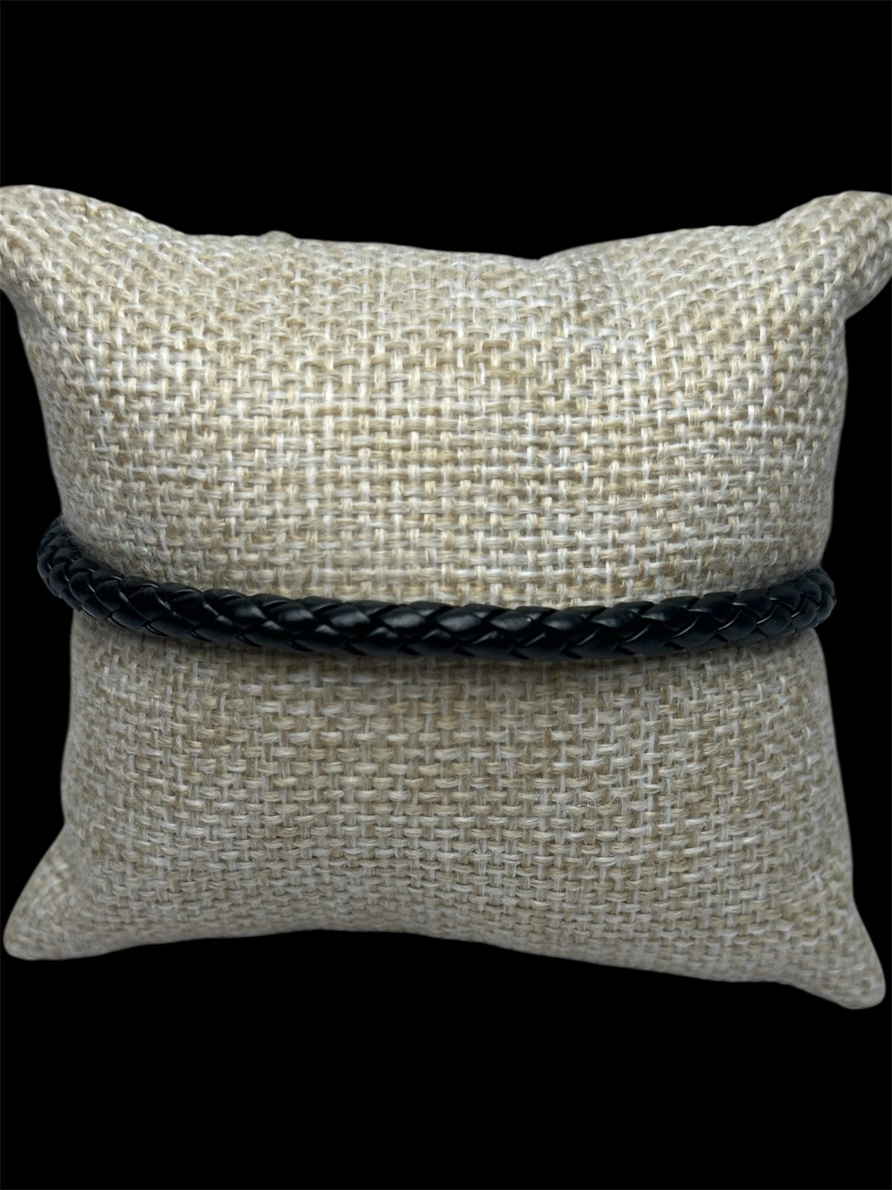 Pulsera Negra Cuero