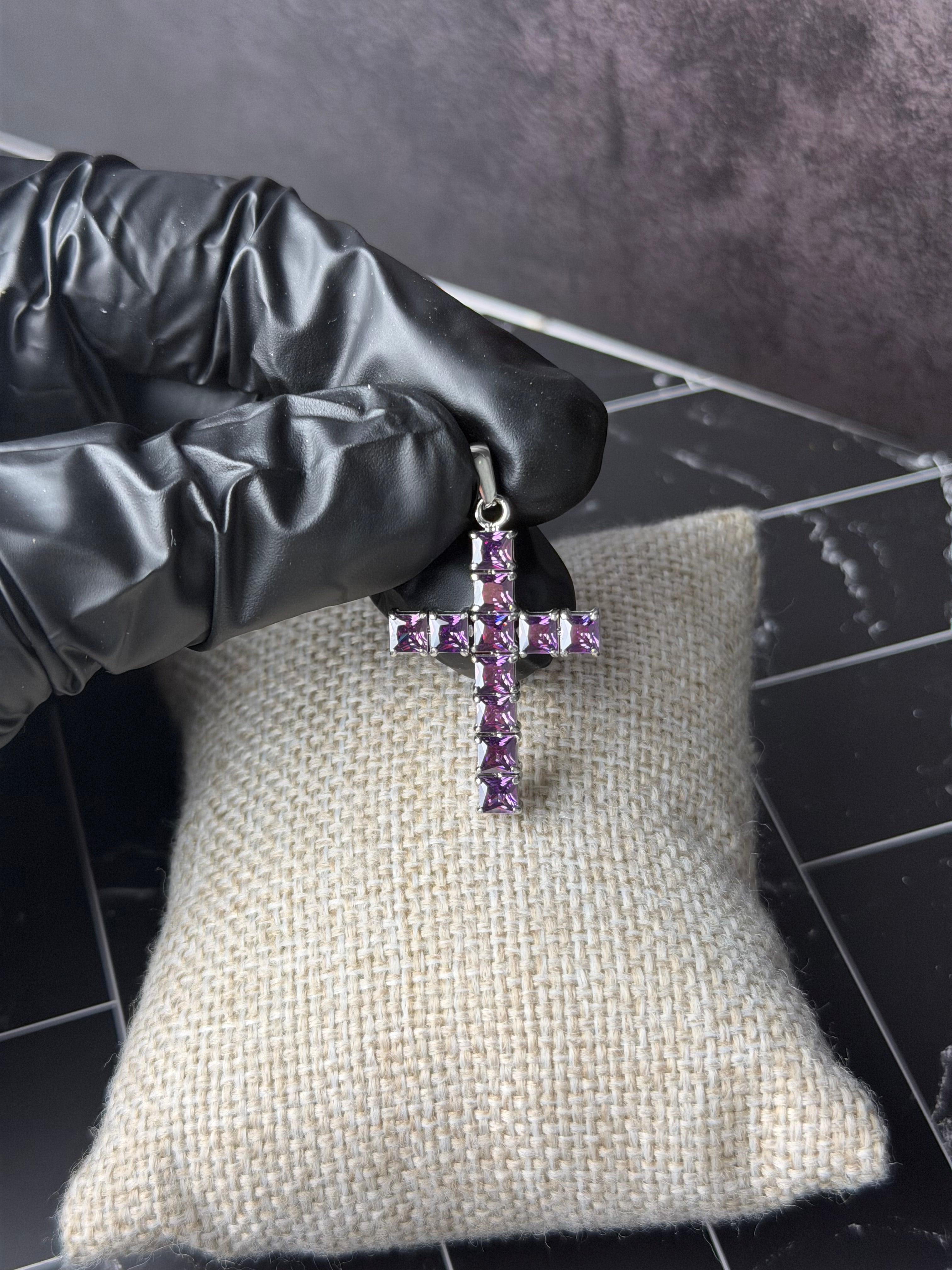 Dije Cruz Morado Zirconias Acero Inoxidable