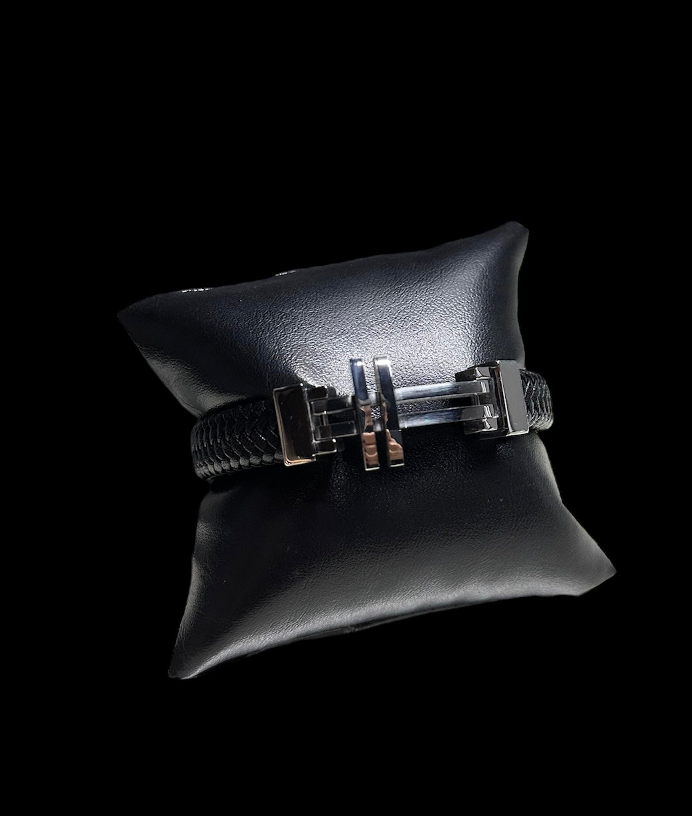 Pulsera Negra Cruz Acero Y Cuero