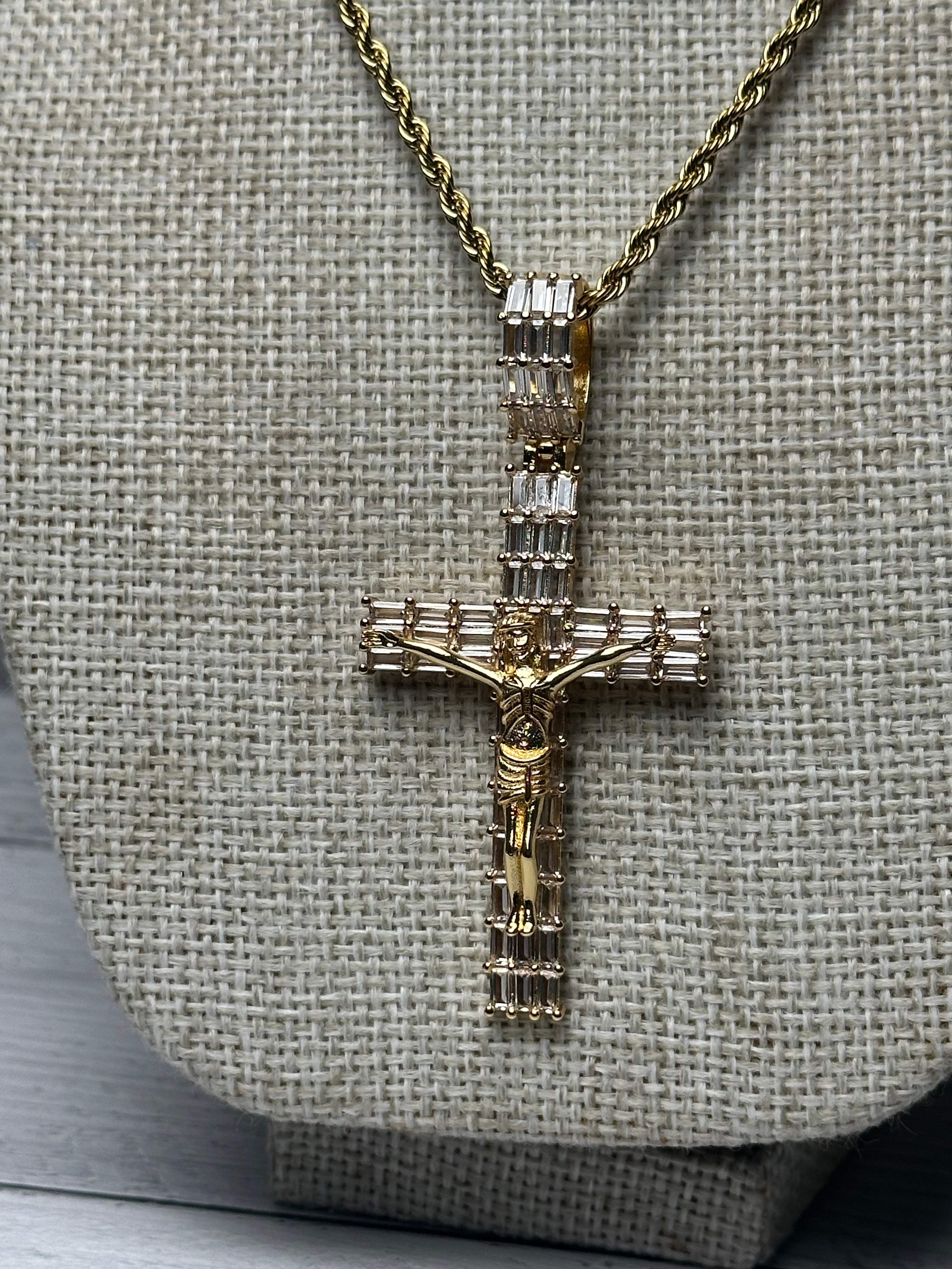 Cadena Torzal Dorada con Dije Cruz Grande