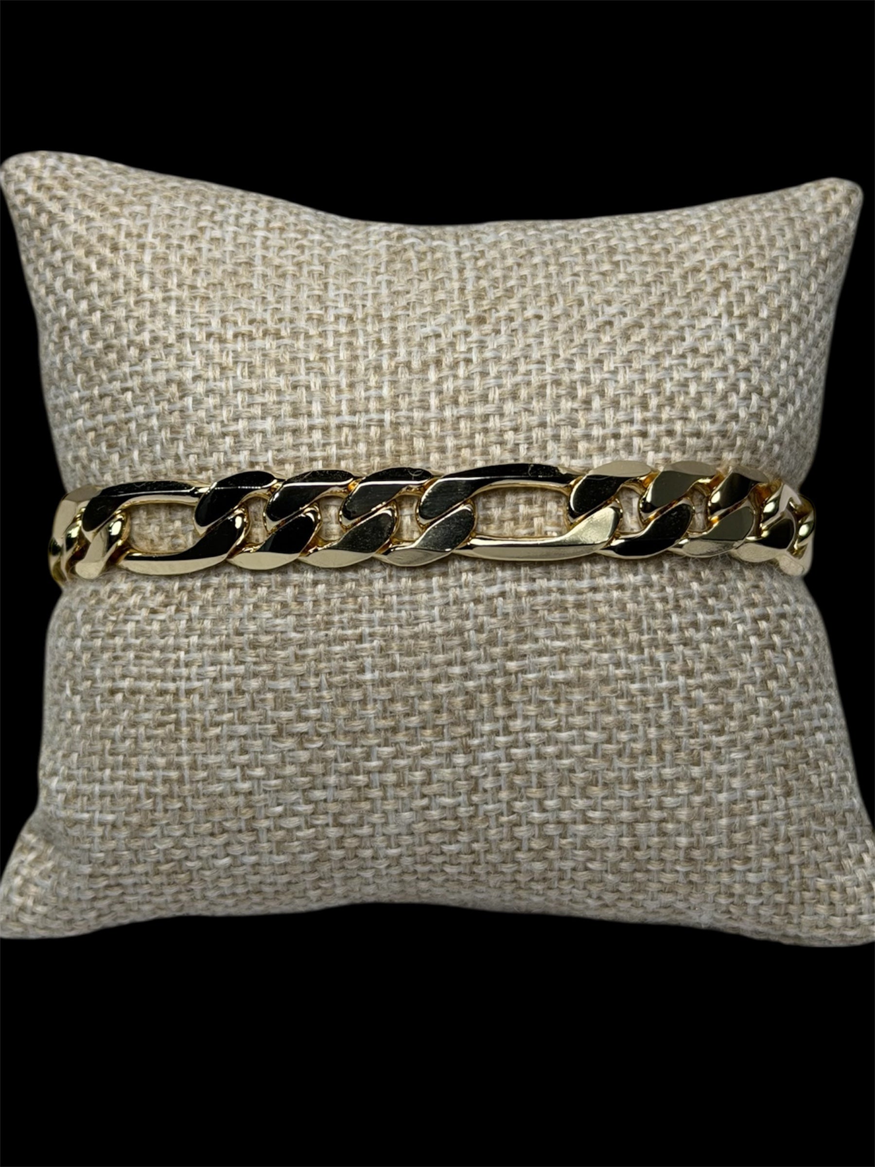 Pulsera Tipo Crtr 10 mm Oro Laminado 18 K