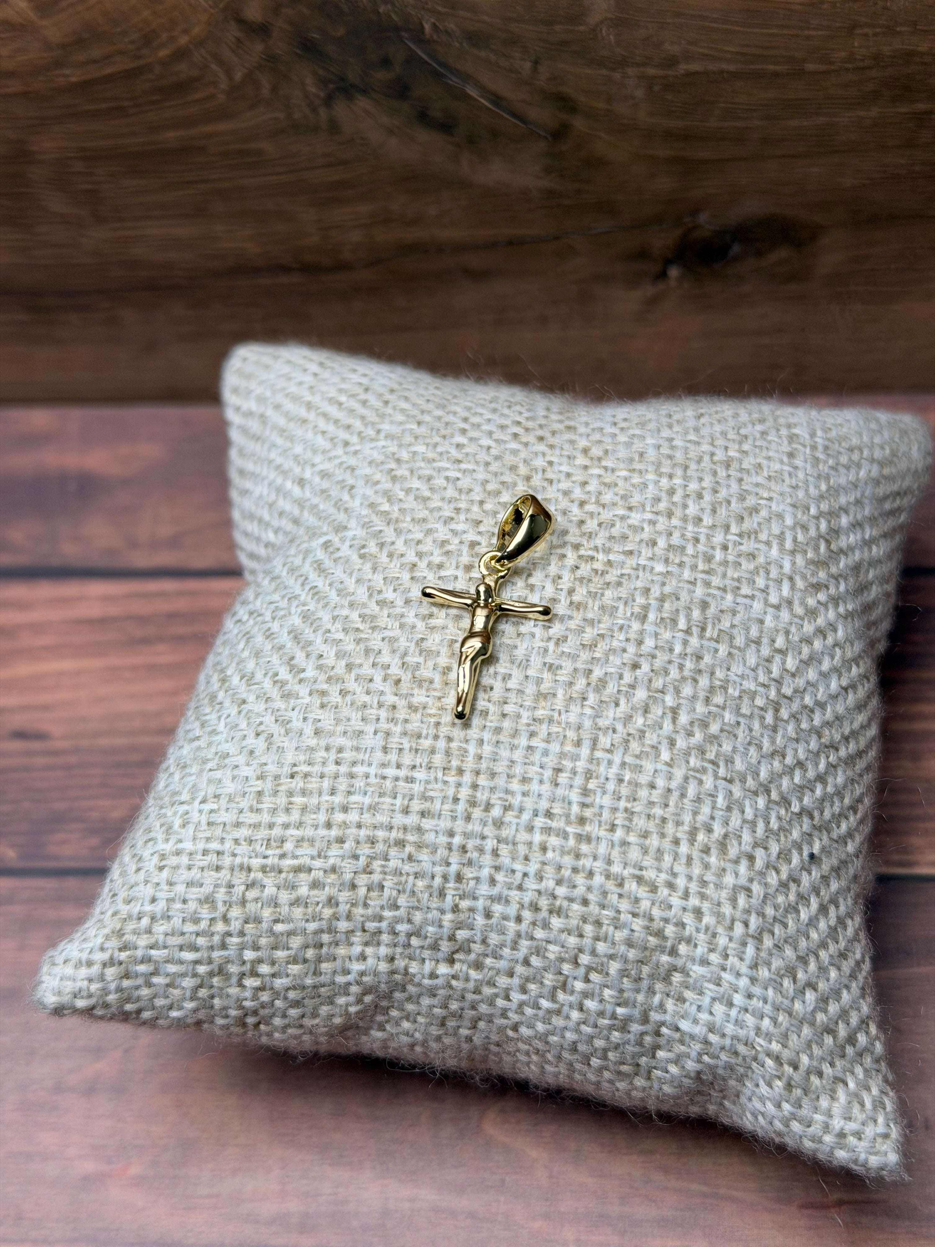 Dije Cruz Jesus 2 cm Oro Laminado 18 K