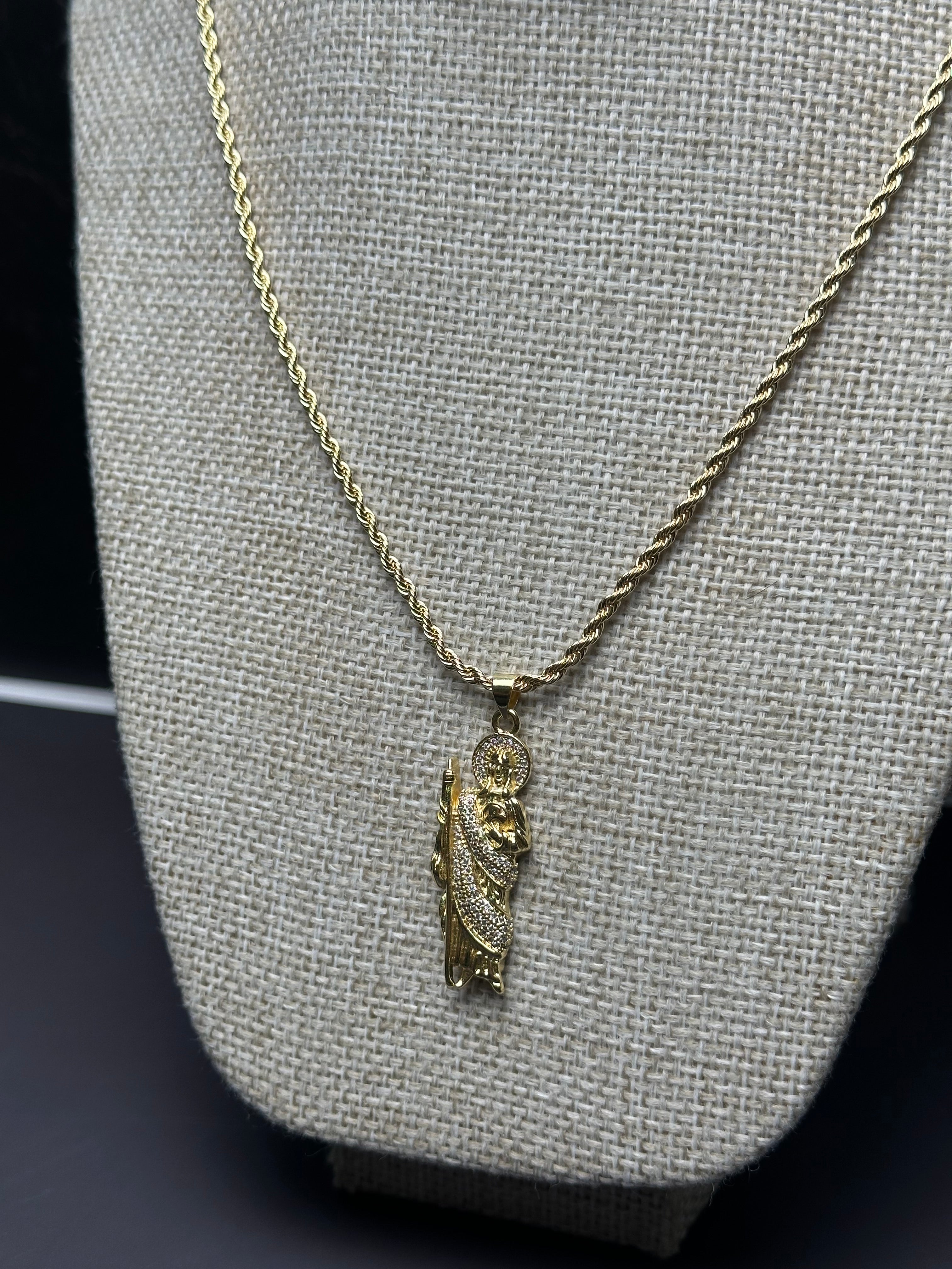 Dije San Judas Dorado Zirconias 4 cm