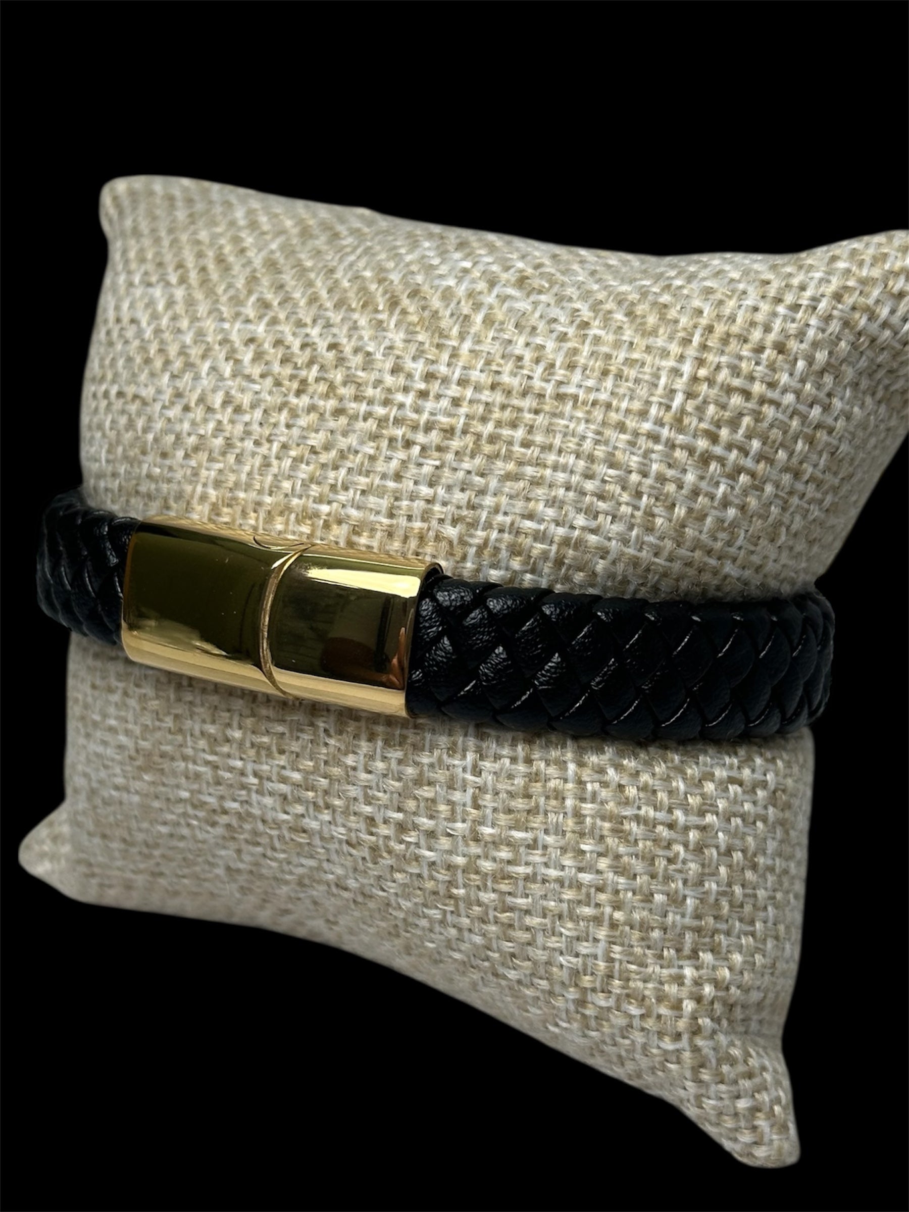 Pulsera Cuero X Negra