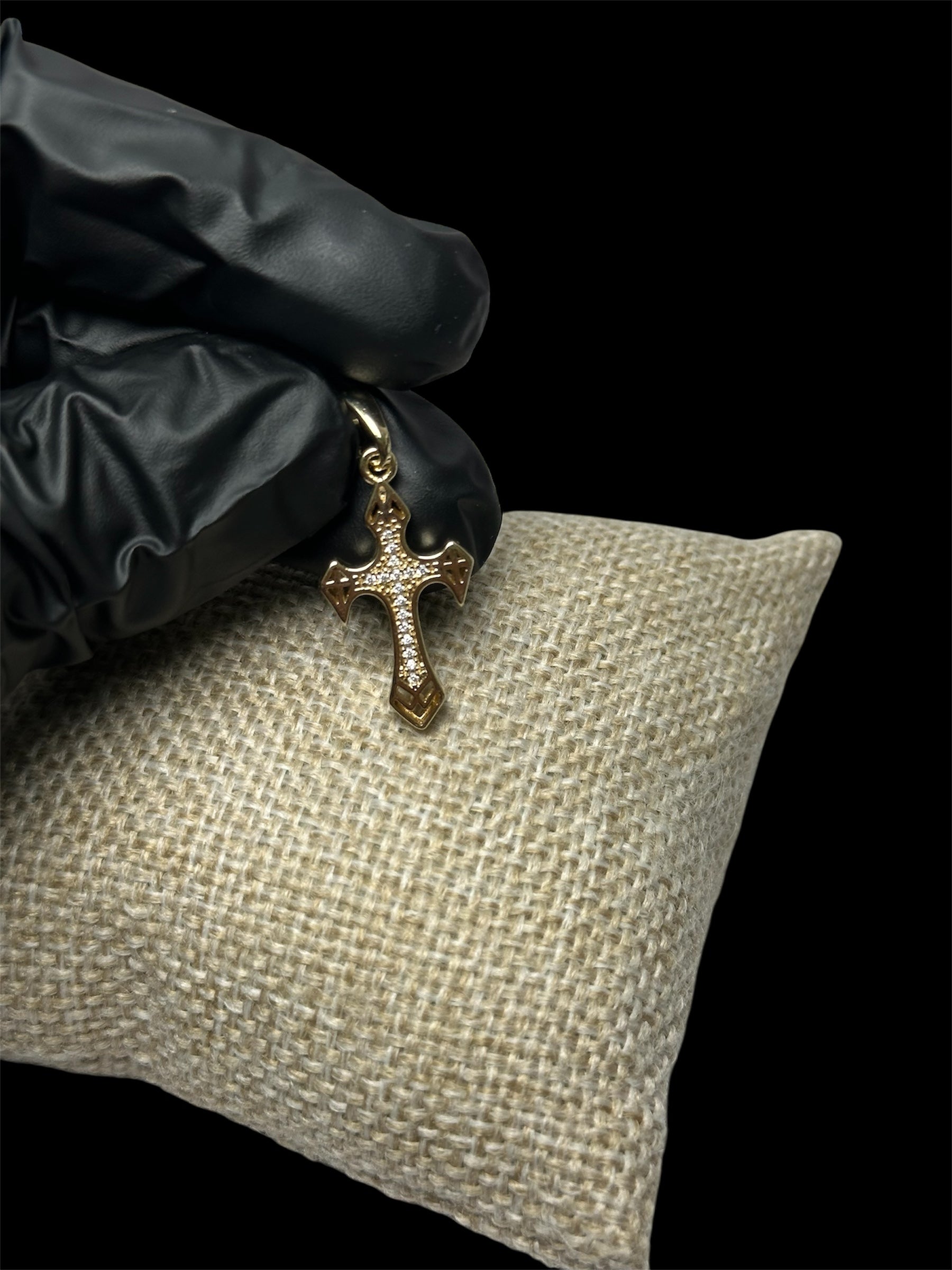 Dije Cruz Picos 3 cm Oro Laminado 18 K