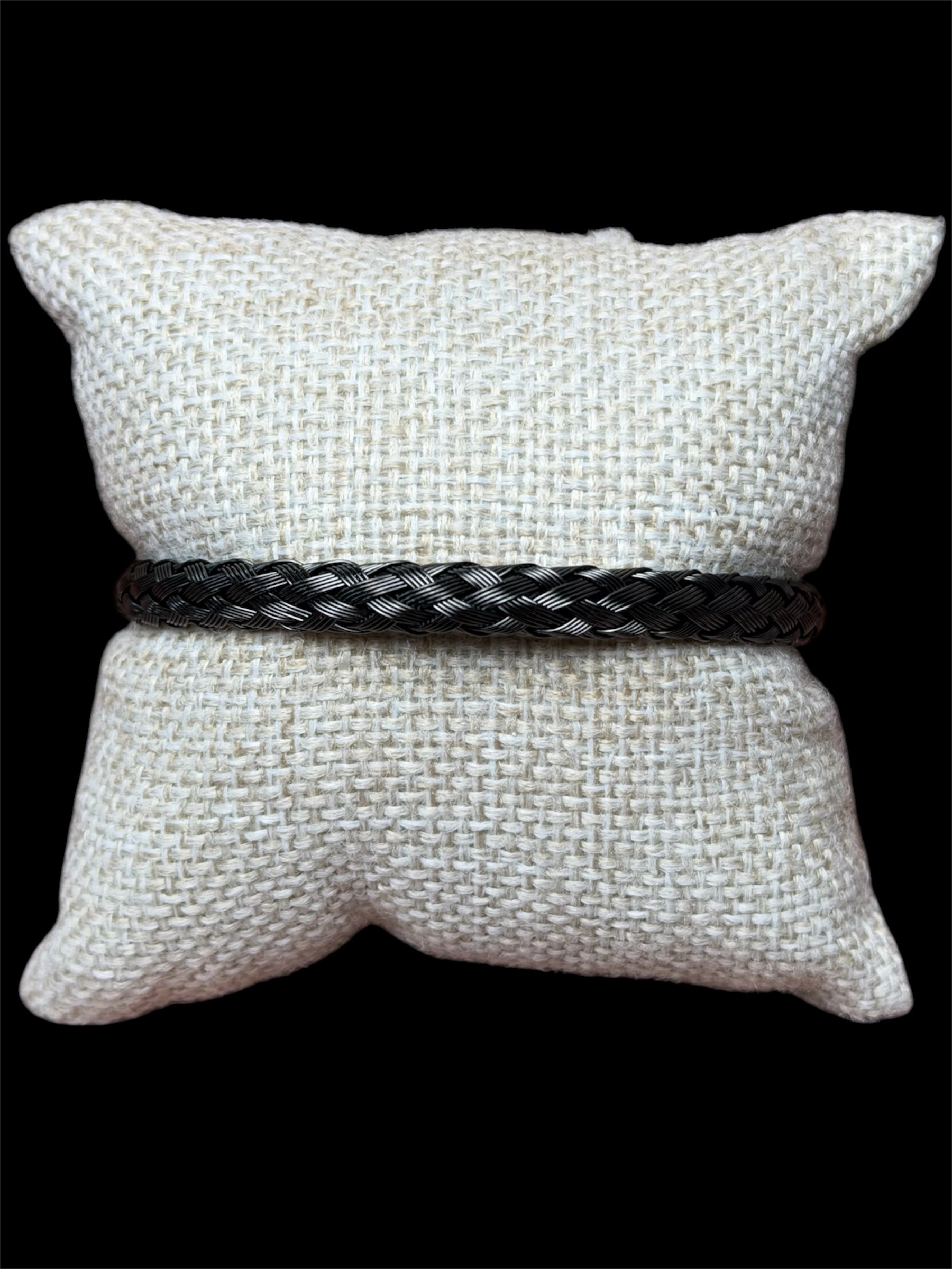 Pulsera Negra Abierta