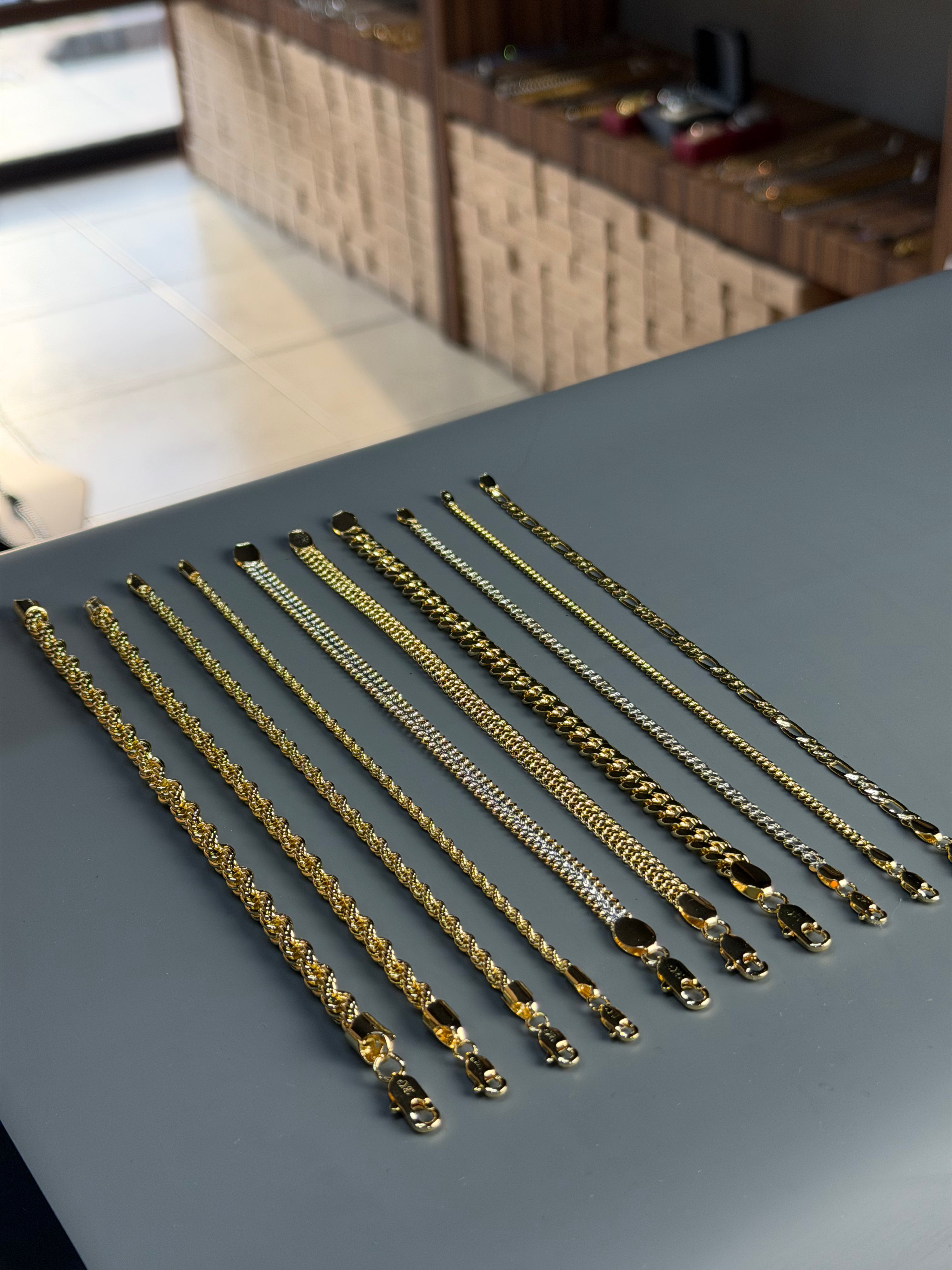 Paquete 10 Pulseras Oro Laminado 18 K
