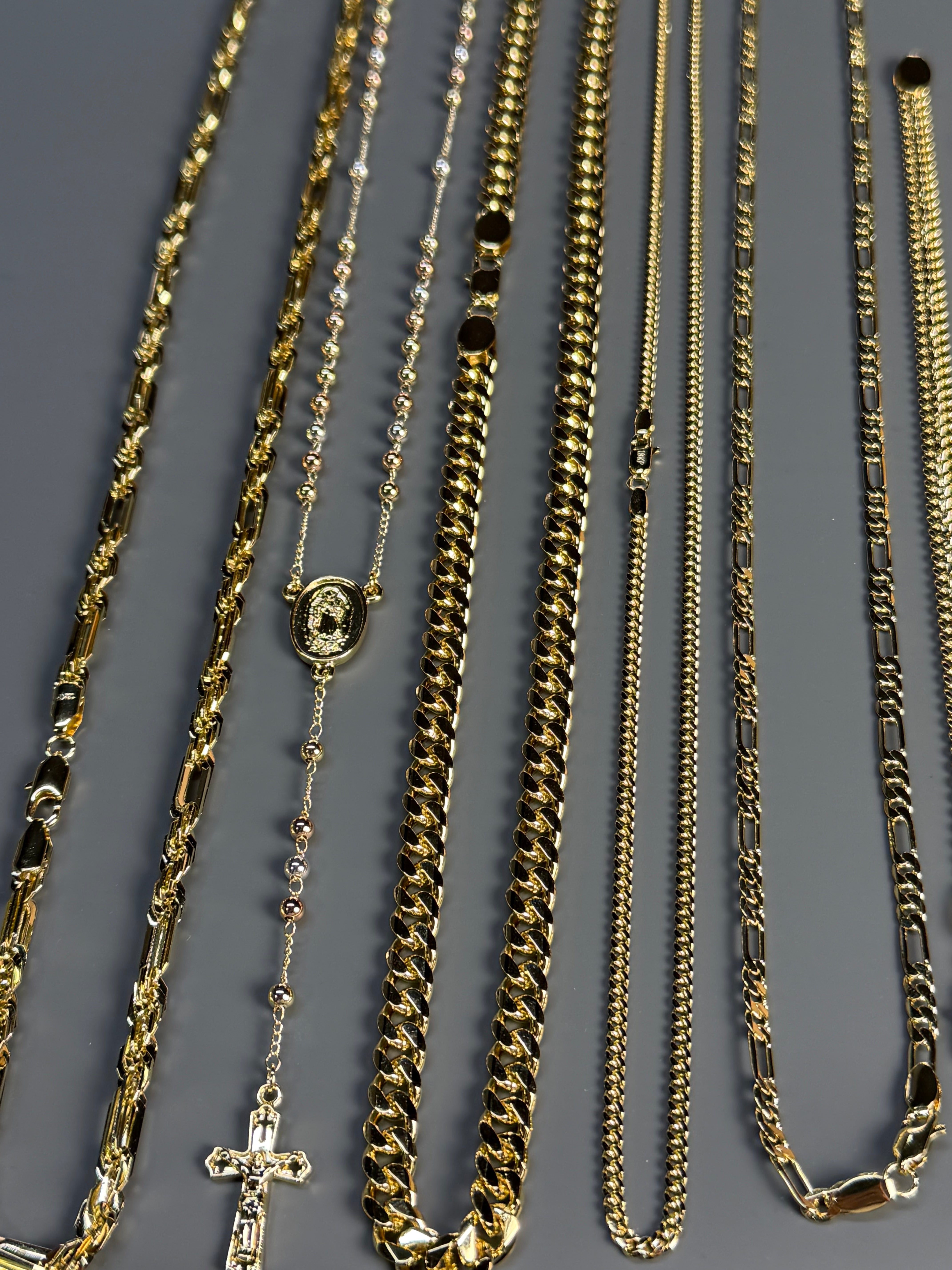 Paquete Pa Invertir (5 pulseras, 5 cadenas, 4 dijes)