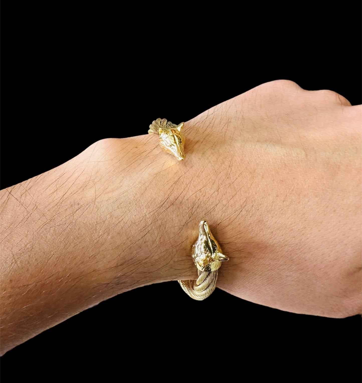 Pulsera Lobos Dorada Ajustable