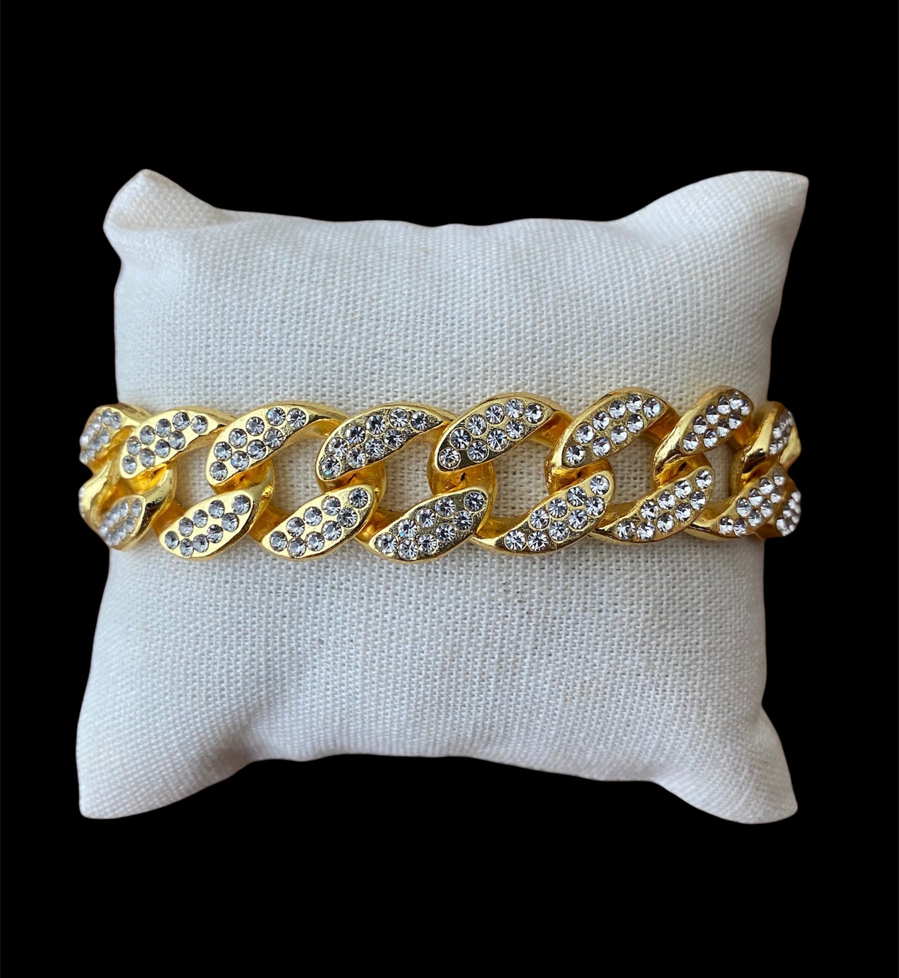 Pulsera Dorada Cubana con Zirconias