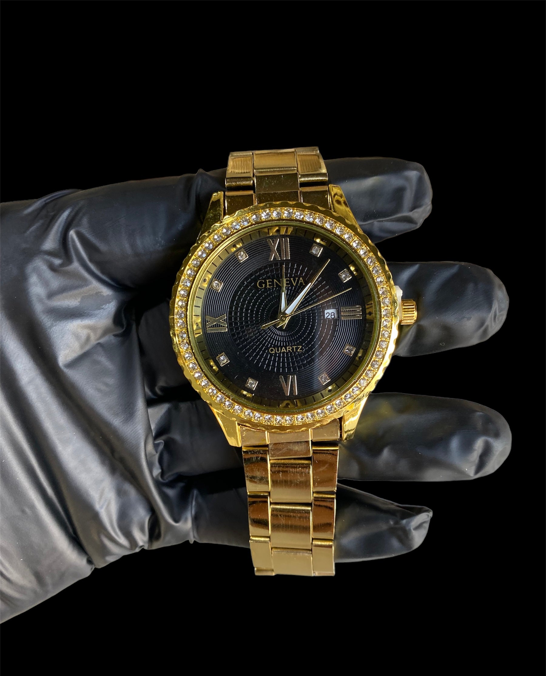 Reloj Dorado Geneva Fondo Negro