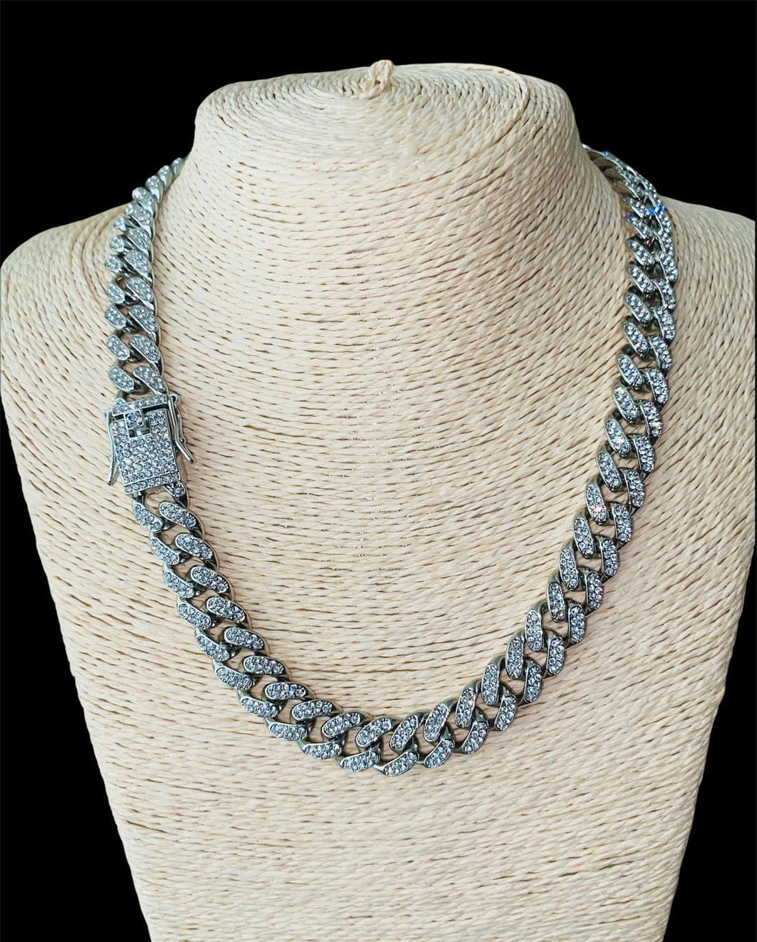 Cadena Plata Cubana con Broche y Zirconias